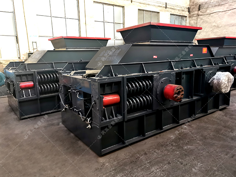 時產100噸瓜米石對輥制砂機多少錢？