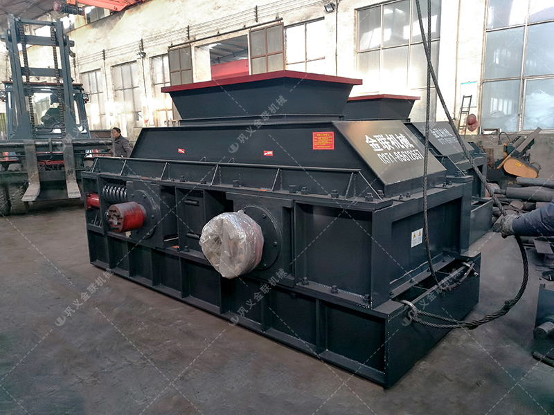 時產100噸瓜米石對輥制砂機多少錢？