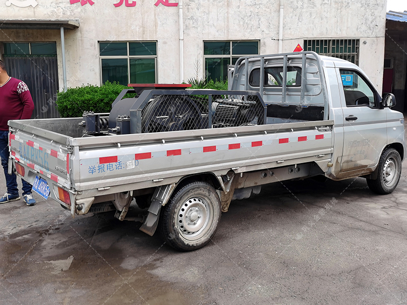 狼牙破碎機(jī)是什么設(shè)備？在哪些行業(yè)中有廣泛應(yīng)用？